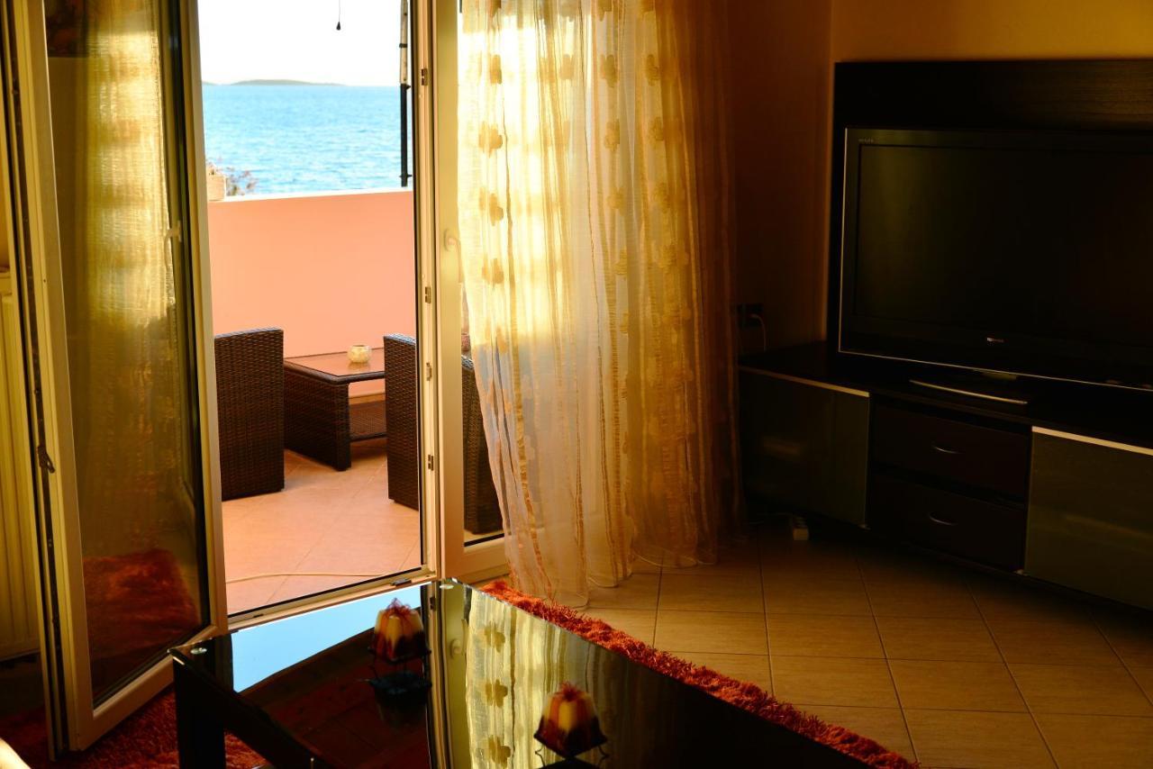 Sea View Luxury Apartment Plataria Exteriör bild